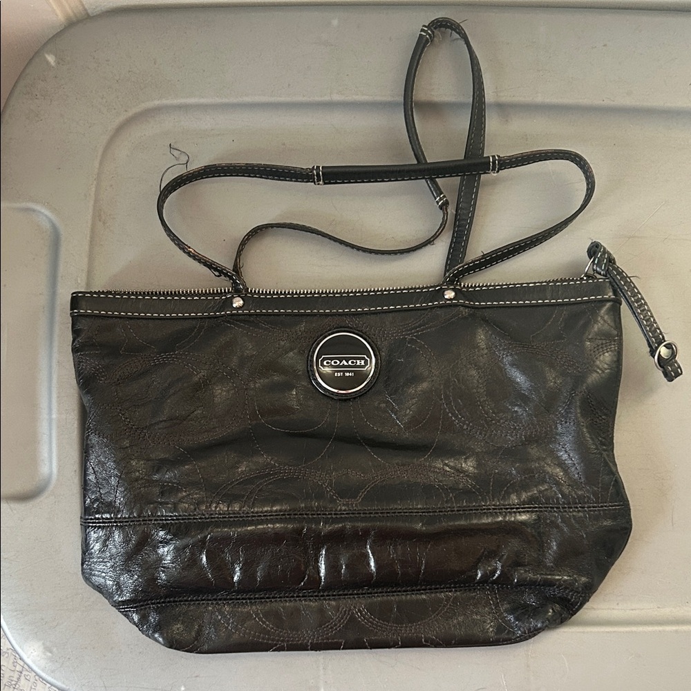 Coach F15142 Black Leather Shoulder Bag